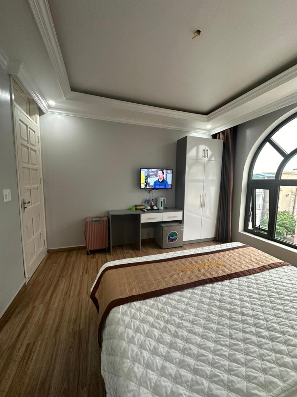 Viet Hoang Hotel Халонг Екстер'єр фото